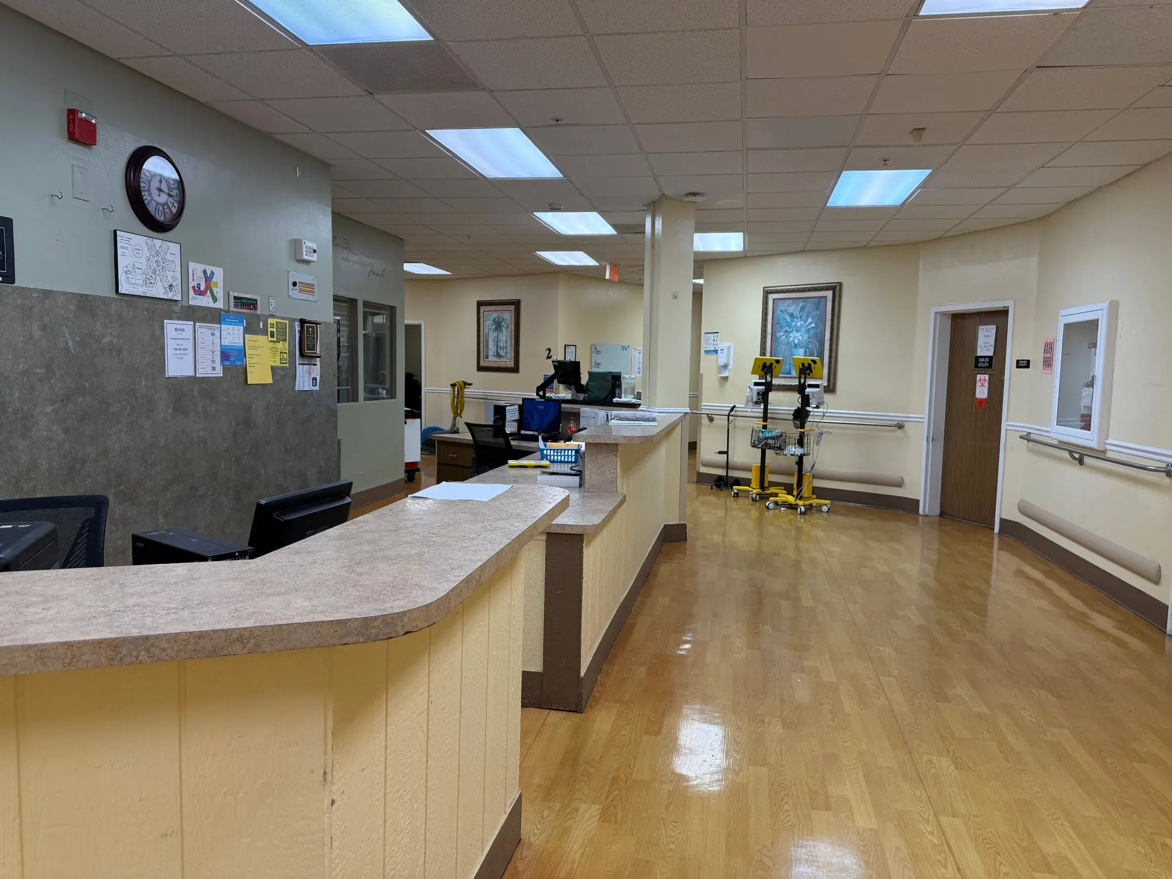 A nurses' station at Vivo Healthcare Fort Pierce